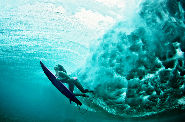 Фотография на тему Серфинг девушки | PressFoto